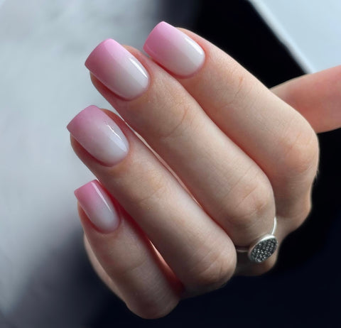 Künstliche selbstklebende Nägel - touch of pink ombre kurz - squoval